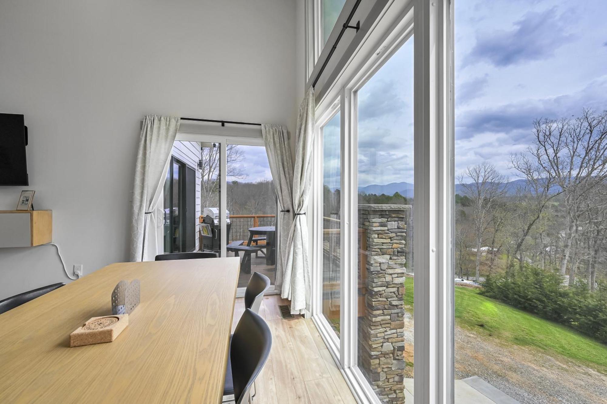 Mon Tresor, Modern Mountain Views With Deck Weaverville Exterior foto