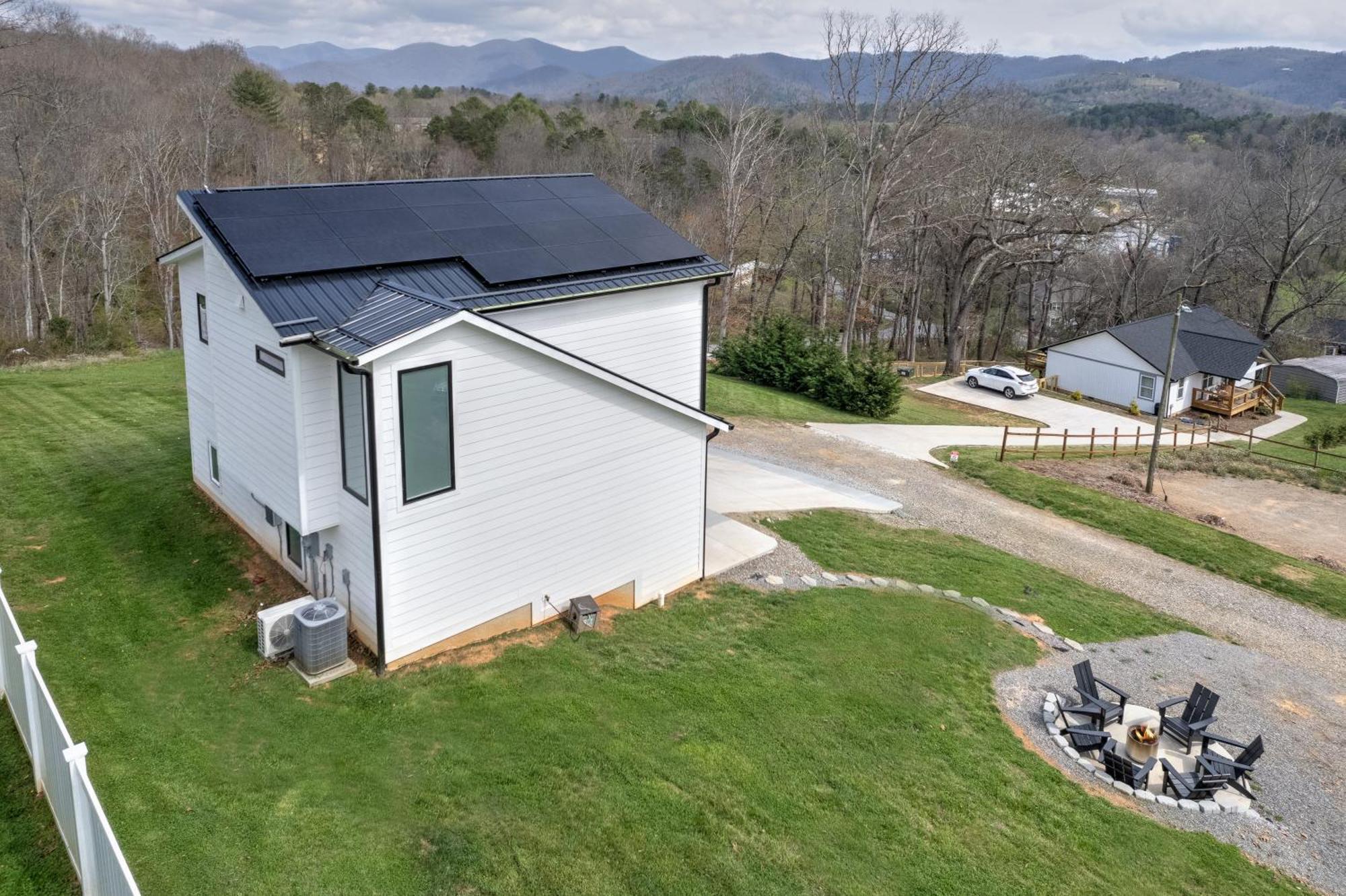 Mon Tresor, Modern Mountain Views With Deck Weaverville Exterior foto